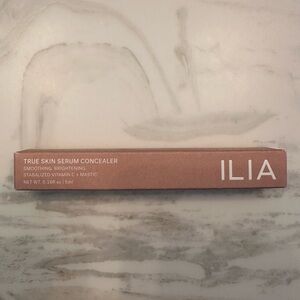 ILIA True Skin Serum Concealer - Yucca